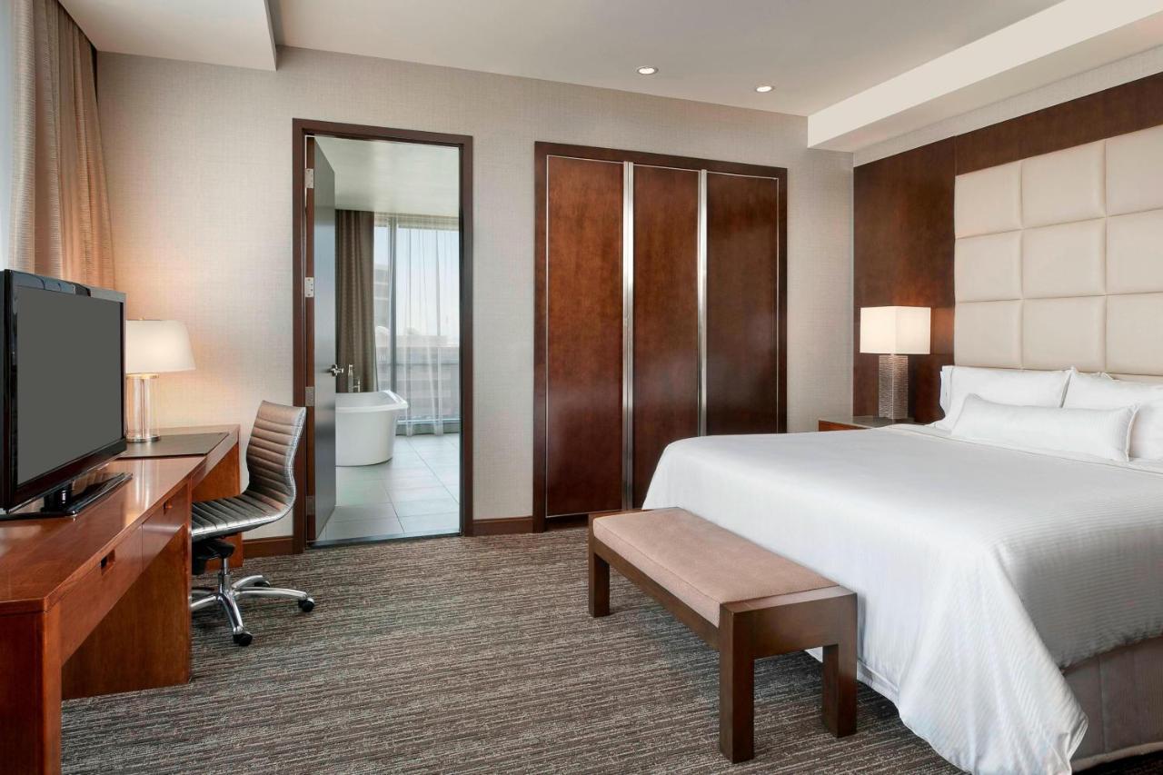 The Westin Phoenix Downtown Bagian luar foto