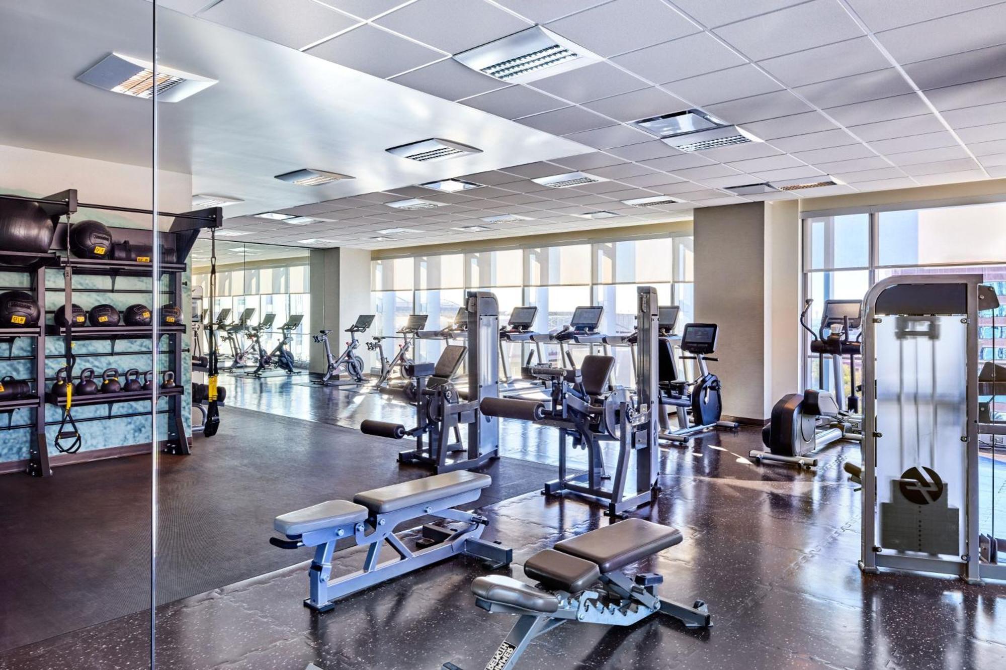The Westin Phoenix Downtown Bagian luar foto