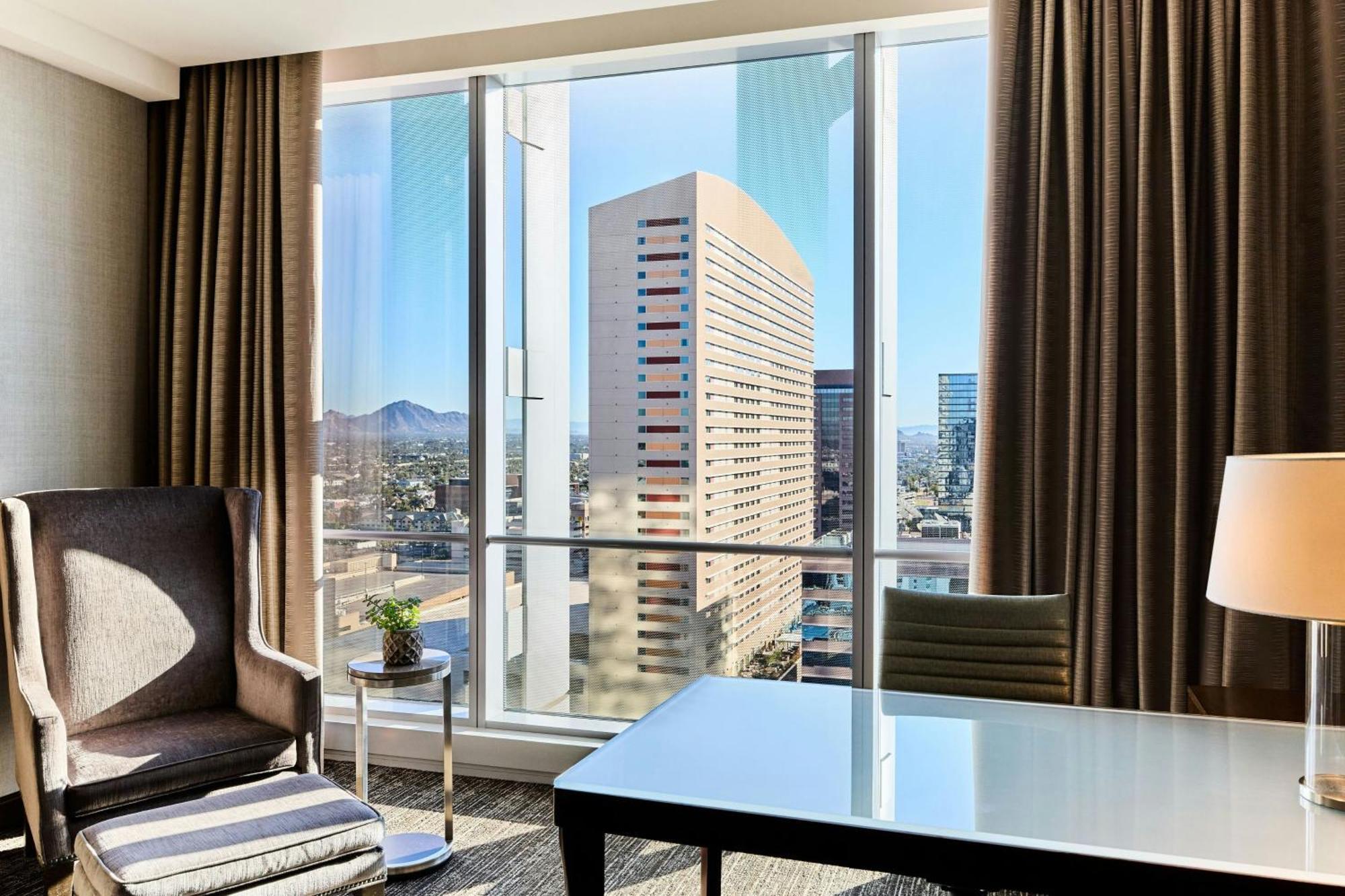 The Westin Phoenix Downtown Bagian luar foto
